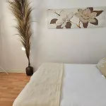Imeda Casa 6 Estrellas